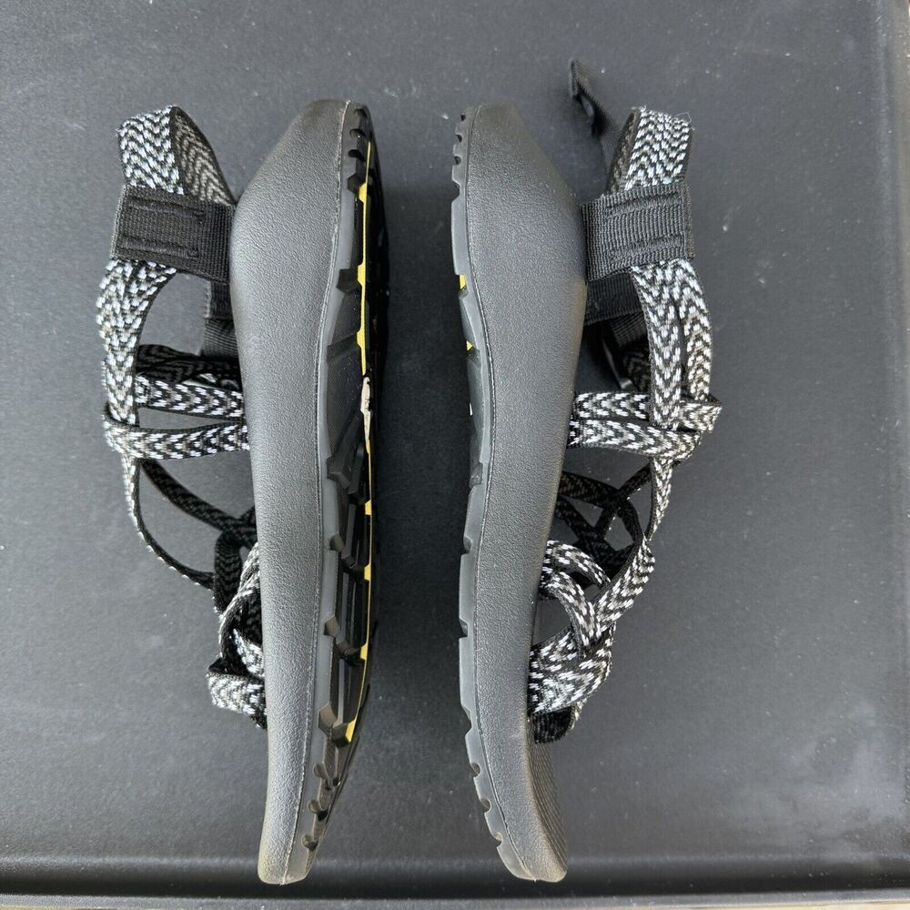 Chaco ZX/2 Cloud Toe Loops Sandals Black White Chevron Outdoor Summer Size 7 EUC - Picture 4 of 7